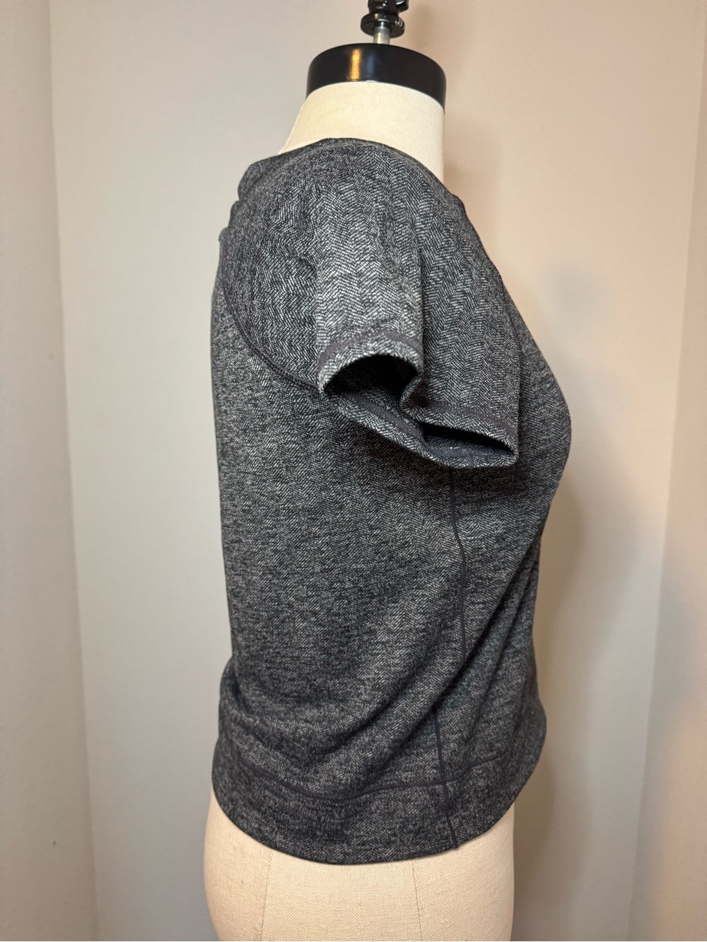 Women's Prana Heather Charcoal Short Sleeve Top - Picture 2 of 5